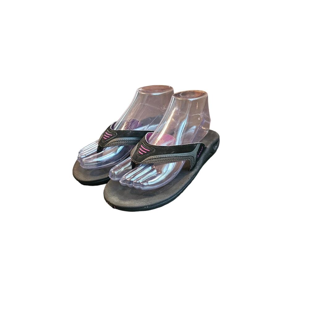 Reef black and purple‎ flip flops size women's 6